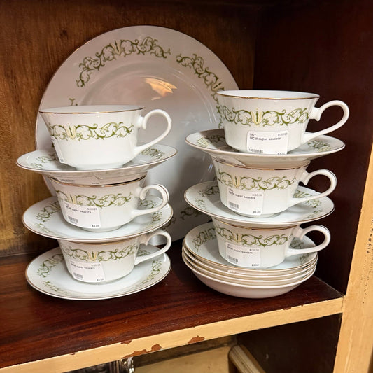 Bell Flower Fine China 2999 coordinated cups saucers bowls and plates